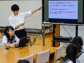 海外研修の事前研修で2年生がファシリテーター